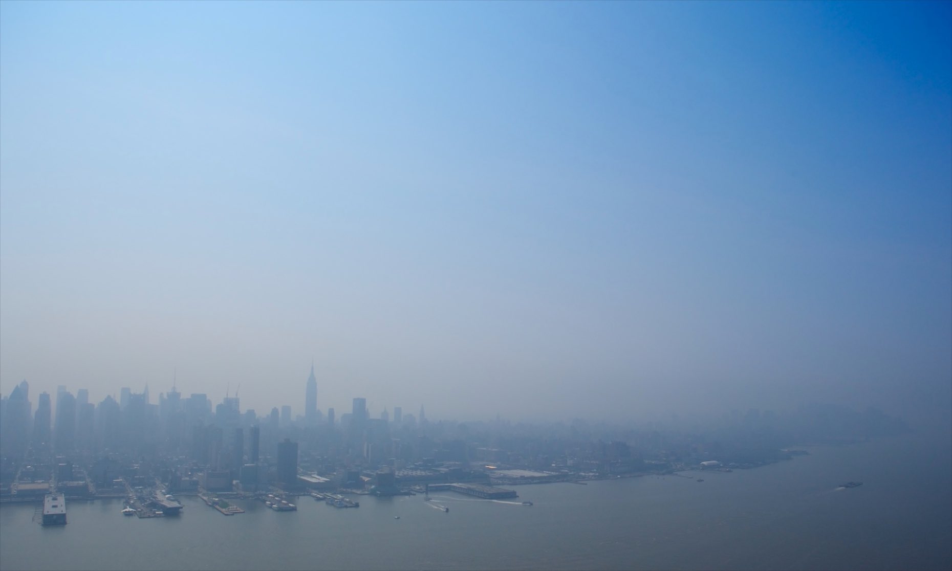 LaforetHudsonRiverPanoramicAerial01